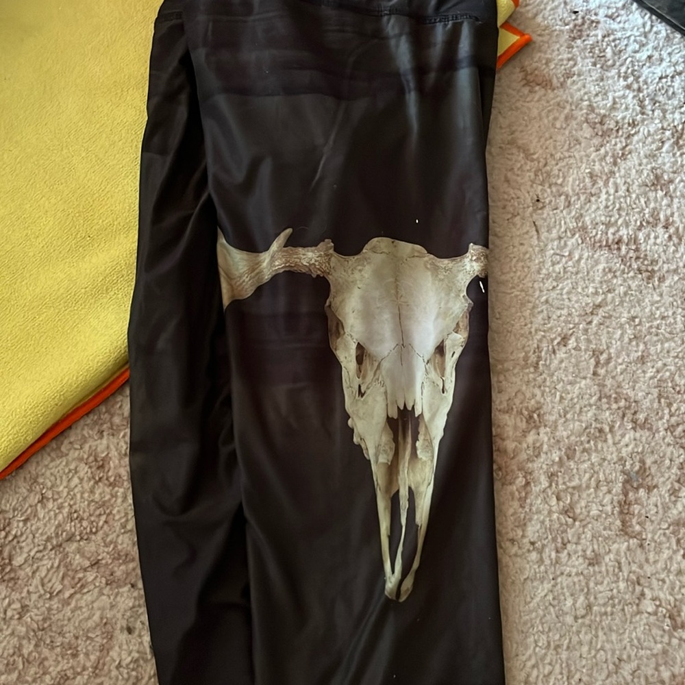 Teeki capri yoga pants.